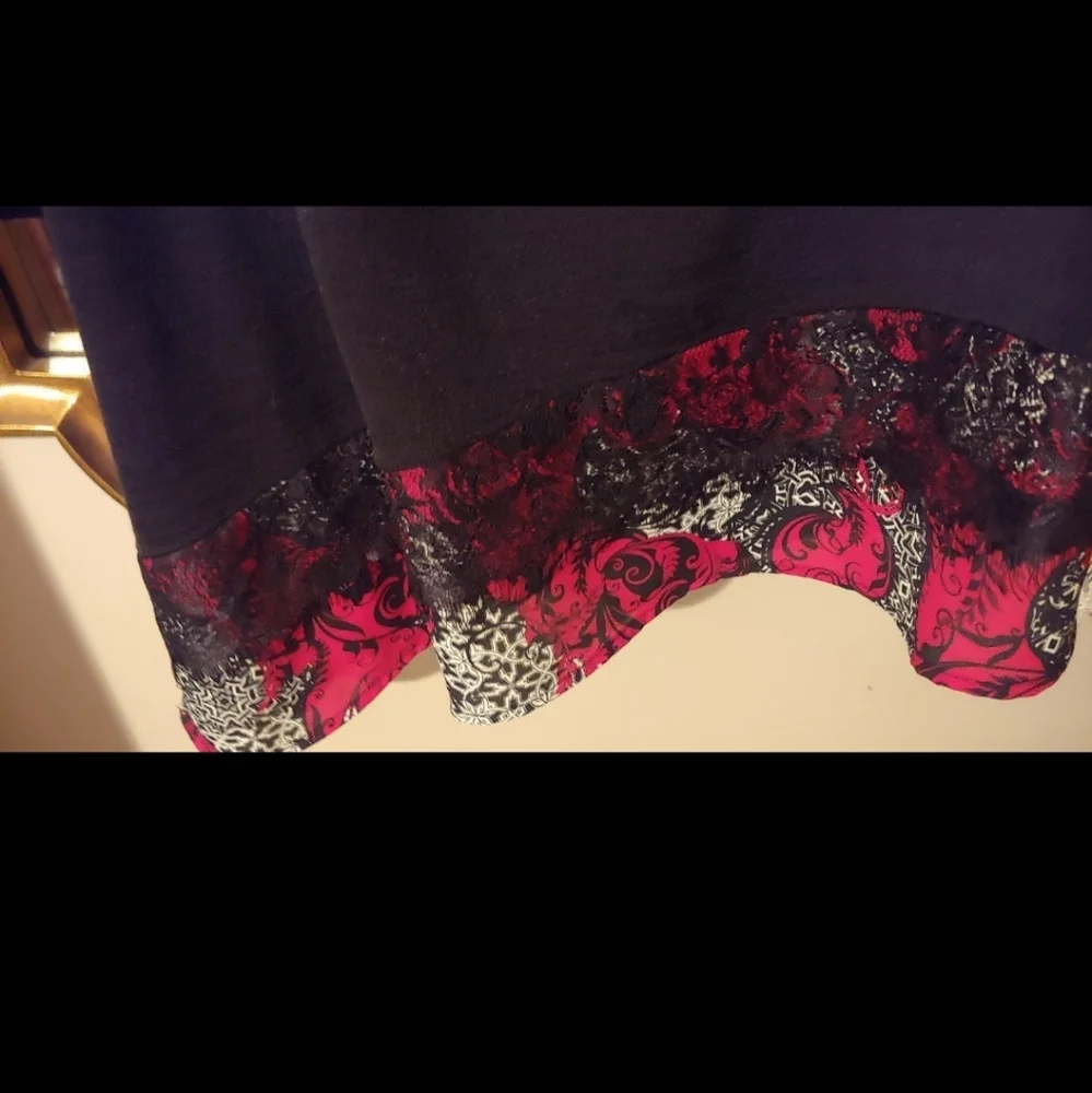 Sweater - Picture 3 of 5